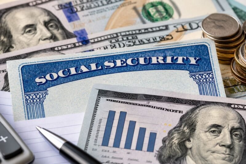 Nuevo proyecto de ley podría aumentar los beneficios del Seguro Social para millones de cuidadores