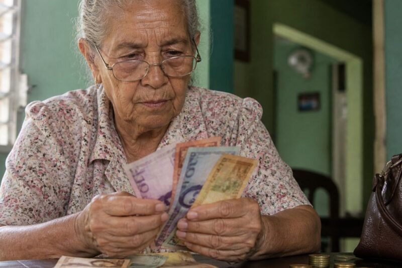 Venezuela Sube Pensiones A 70 Dólares Y Deja Dudas Sobre El Salario Mínimo